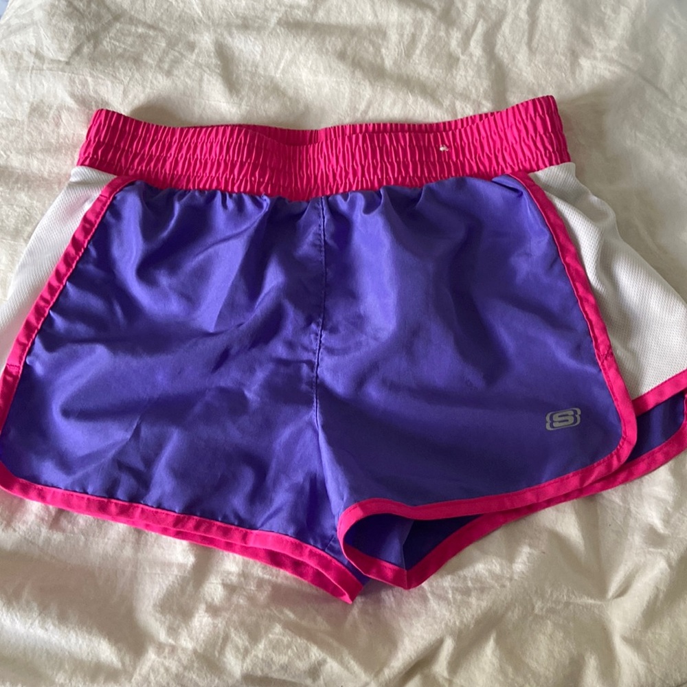 sketchers active shorts